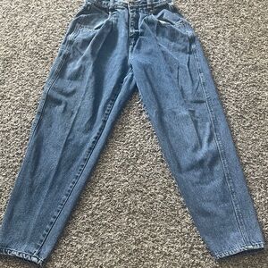 Women’s Vintage Brittania Medium Wash Blue Jeans (26W/29L)